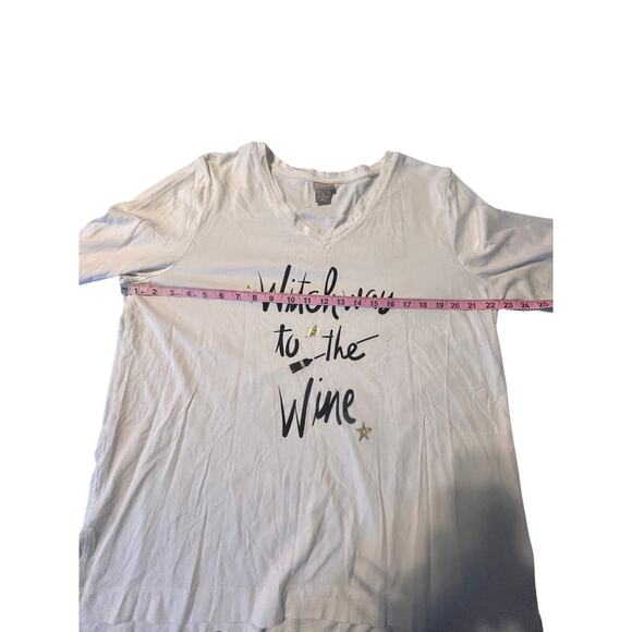 Chico’s Zenergy Witch Way to the Wine Shirt Size 3 (16/18) White V-Neck Tee - Picture 6 of 7